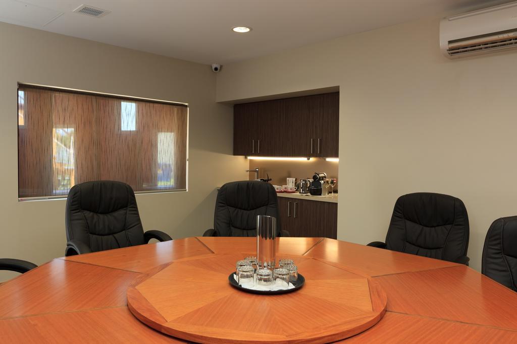 Park Avenue Motel 3*